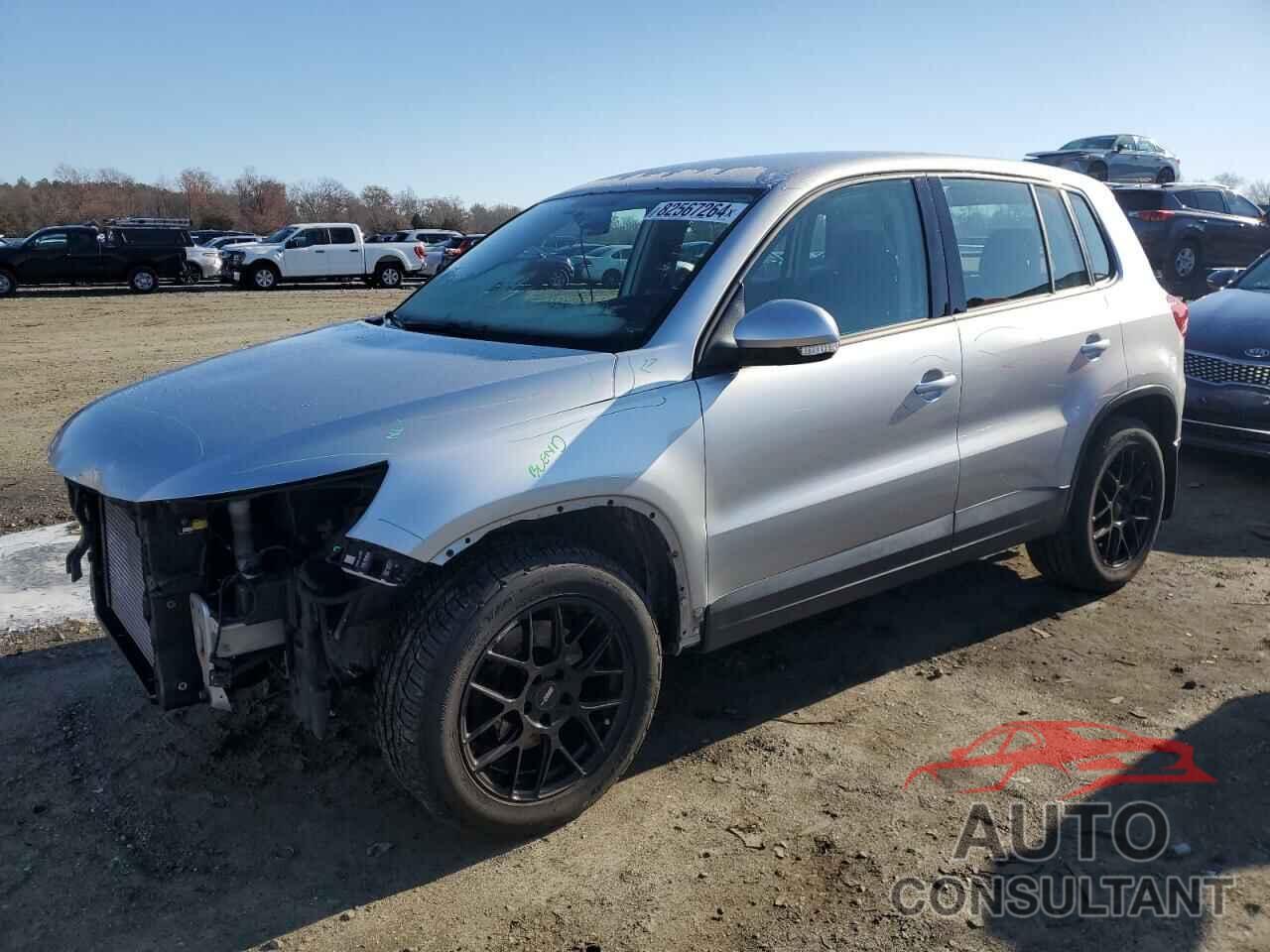 VOLKSWAGEN TIGUAN 2013 - WVGBV3AX6DW611477