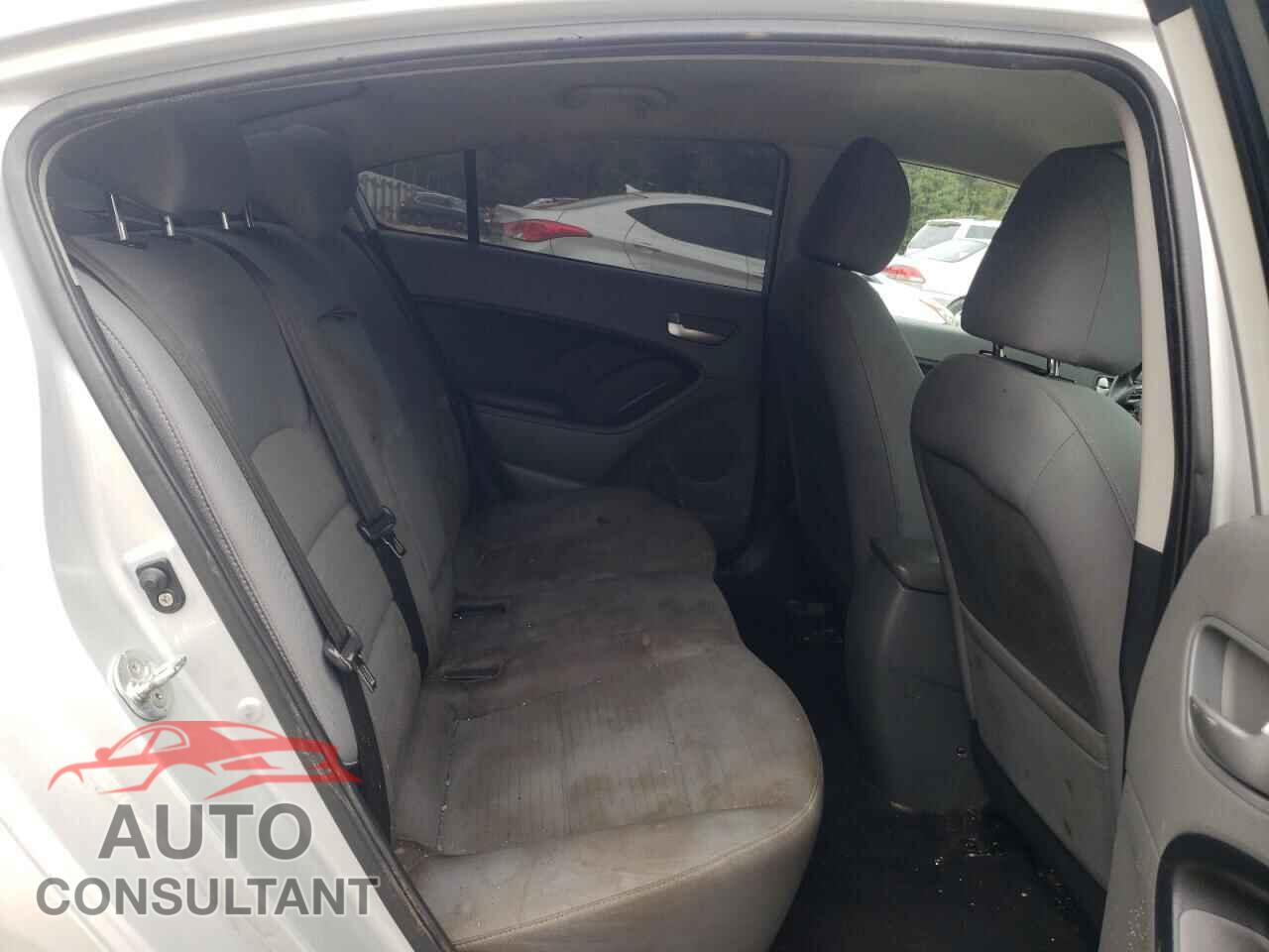 KIA FORTE 2017 - 3KPFL4A76HE072327