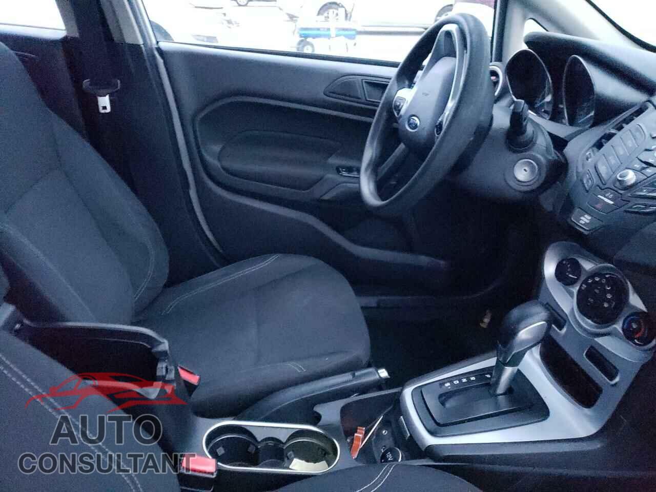 FORD FIESTA 2019 - 3FADP4EJ1KM130896