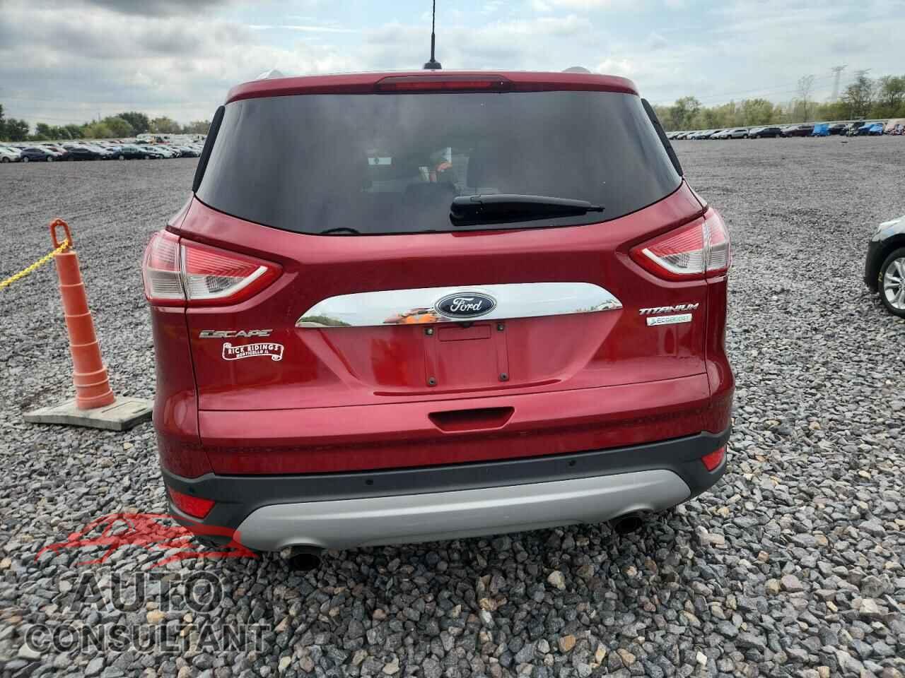 FORD ESCAPE 2015 - 1FMCU0JX4FUC60251