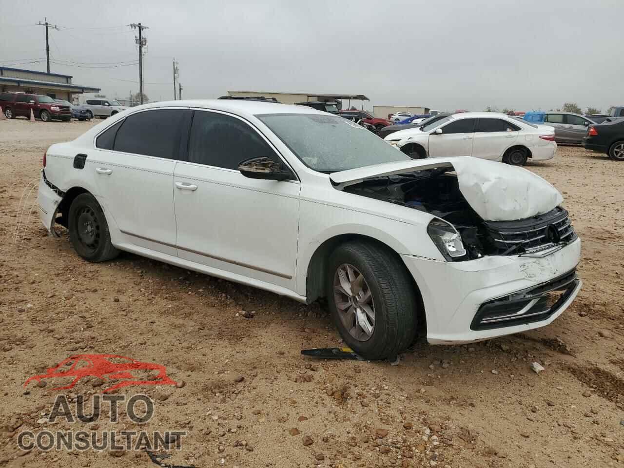 VOLKSWAGEN PASSAT 2017 - 1VWAT7A36HC011671