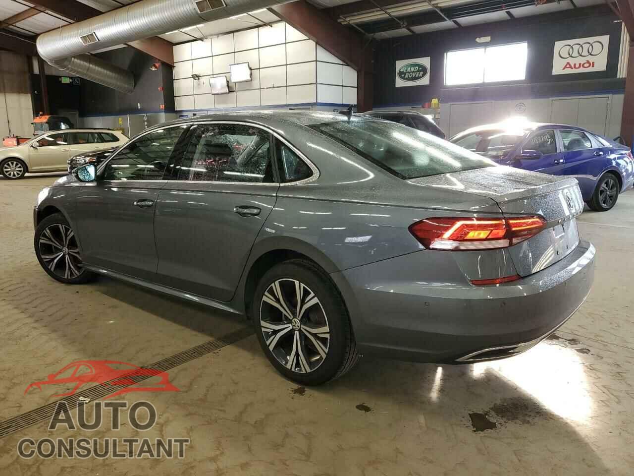 VOLKSWAGEN PASSAT 2020 - 1VWCA7A33LC004667