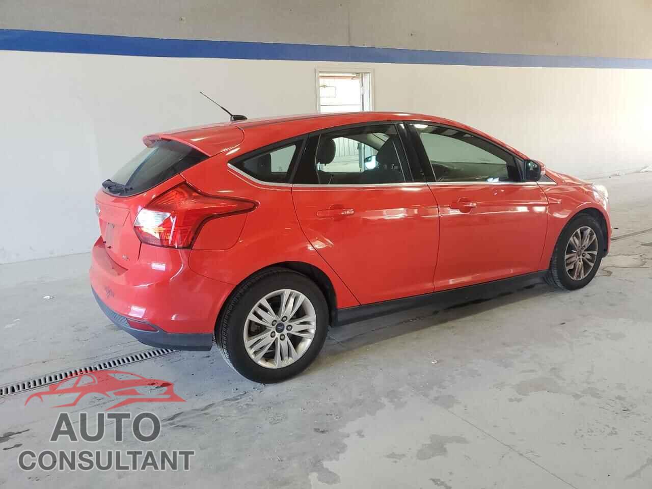 FORD FOCUS 2012 - 1FAHP3M23CL392959