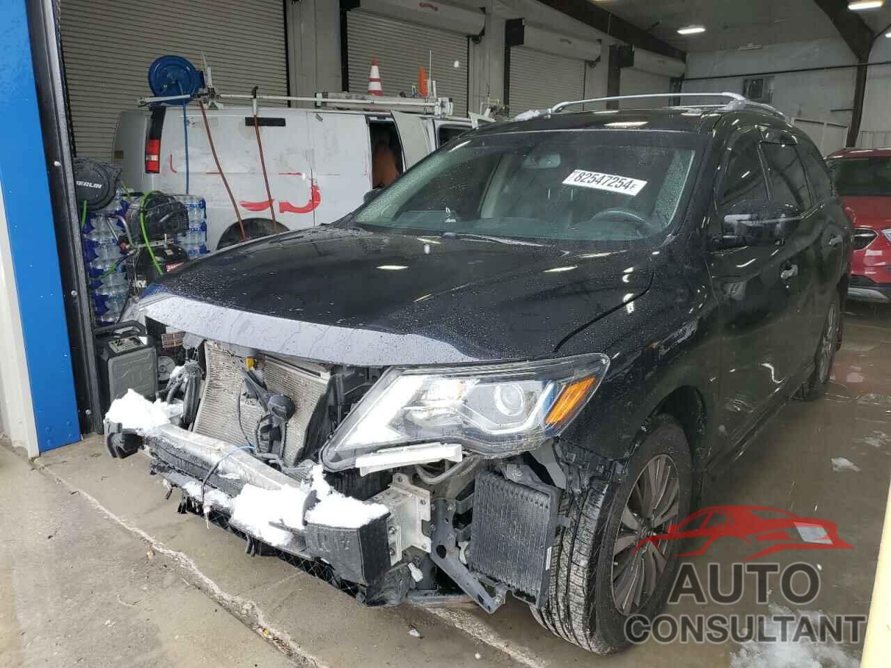 NISSAN PATHFINDER 2017 - 5N1DR2MM1HC653958
