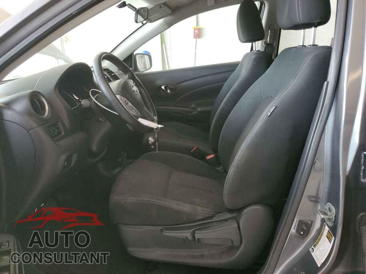 NISSAN VERSA 2017 - 3N1CN7AP3HL824594