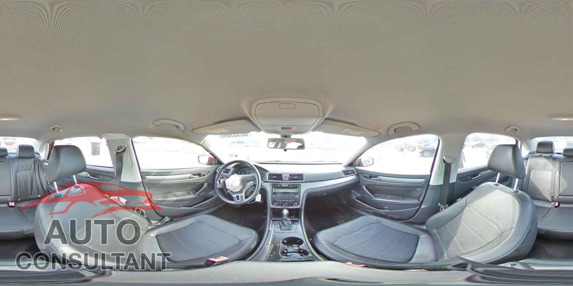 VOLKSWAGEN PASSAT 2015 - 1VWAT7A30FC058143