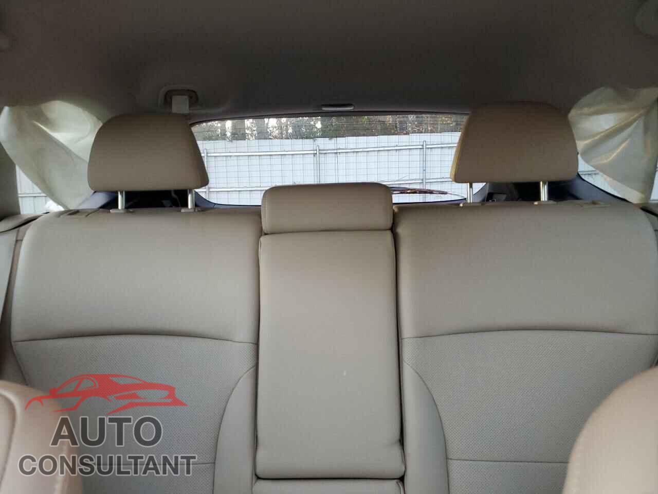 SUBARU OUTBACK 2017 - 4S4BSANC2H3315660