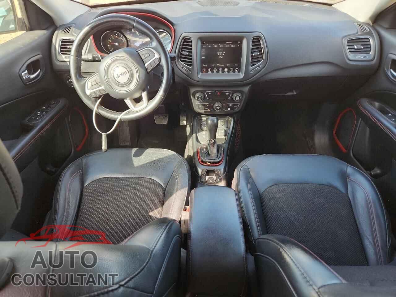 JEEP COMPASS 2020 - 3C4NJDDB7LT177352