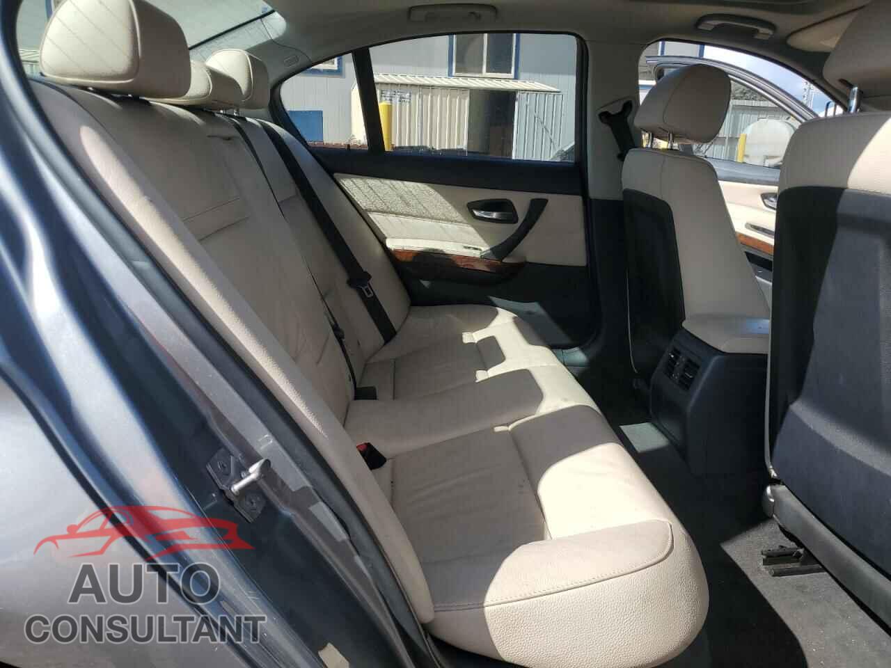BMW 3 SERIES 2011 - WBAPH7C52BE851808