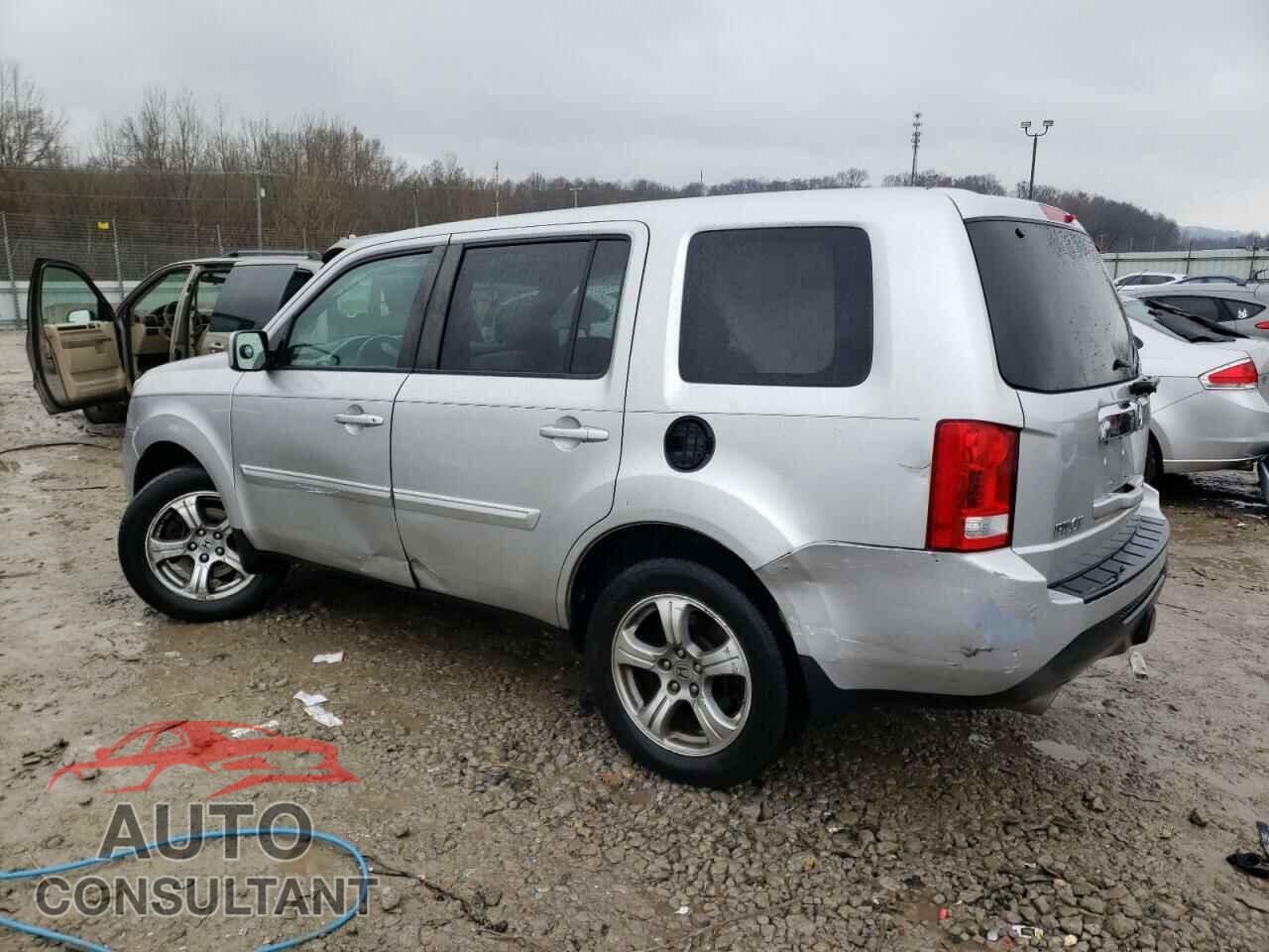 HONDA PILOT 2013 - 5FNYF3H40DB042055