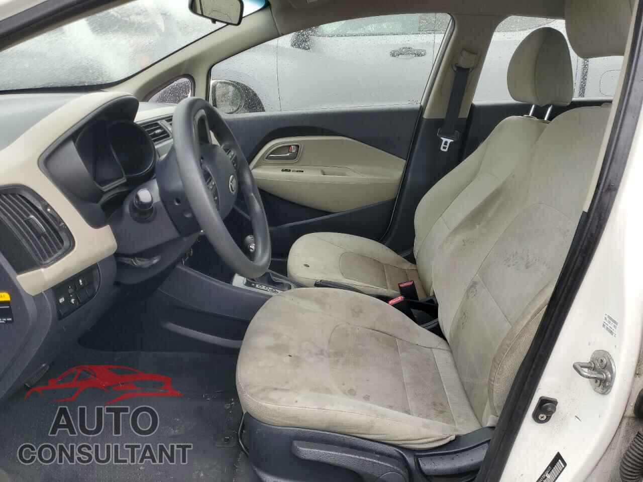 KIA RIO 2013 - KNADM4A37D6204221