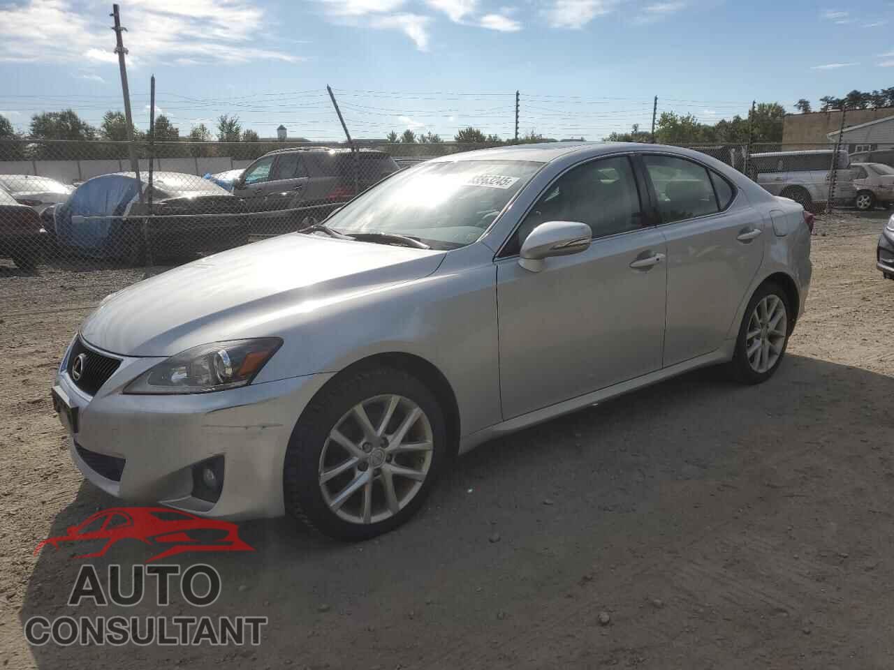 LEXUS IS 2012 - JTHCF5C2XC5056829