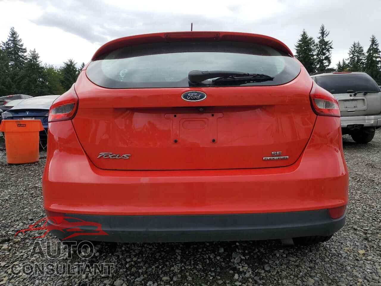 FORD FOCUS 2015 - 1FADP3K24FL223555