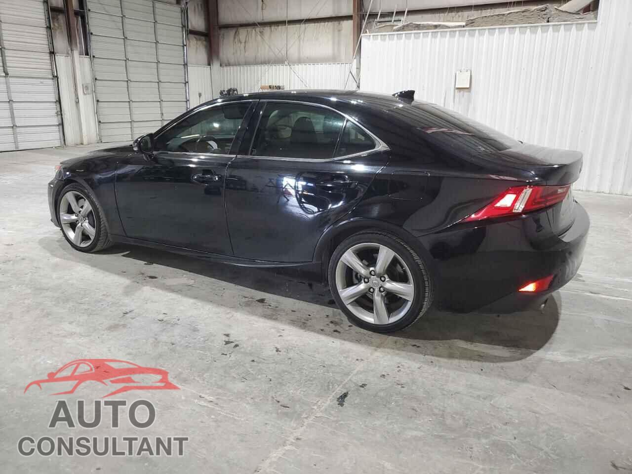 LEXUS IS 2014 - JTHBE1D27E5000646