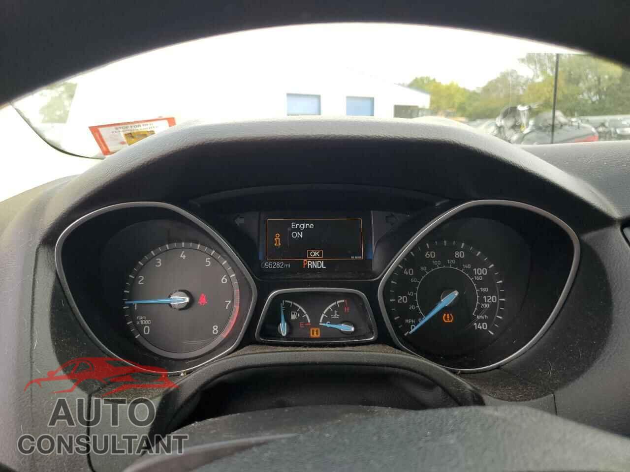 FORD FOCUS 2015 - 1FADP3F24FL281692
