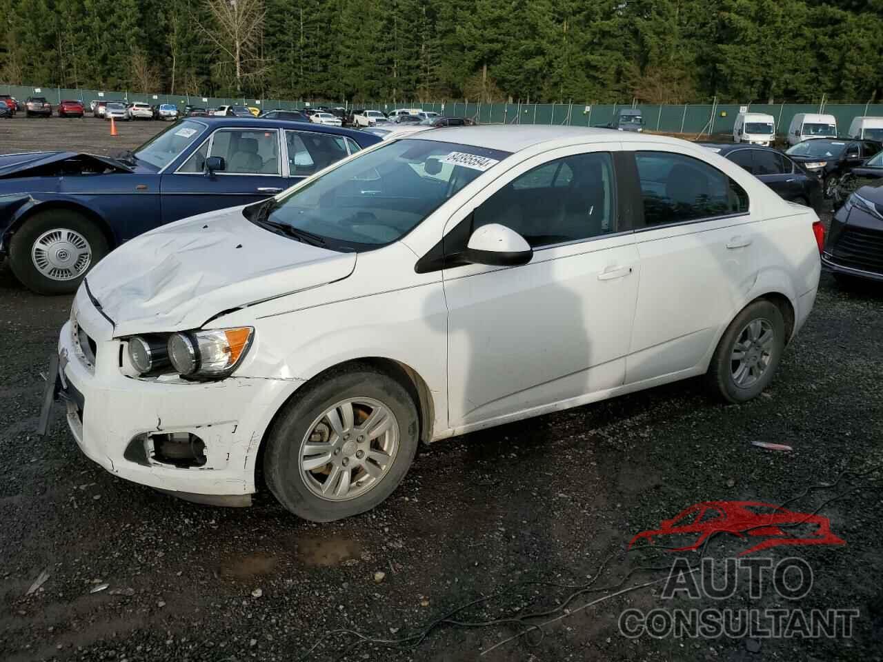 CHEVROLET SONIC 2013 - 1G1JC5SB7D4120439