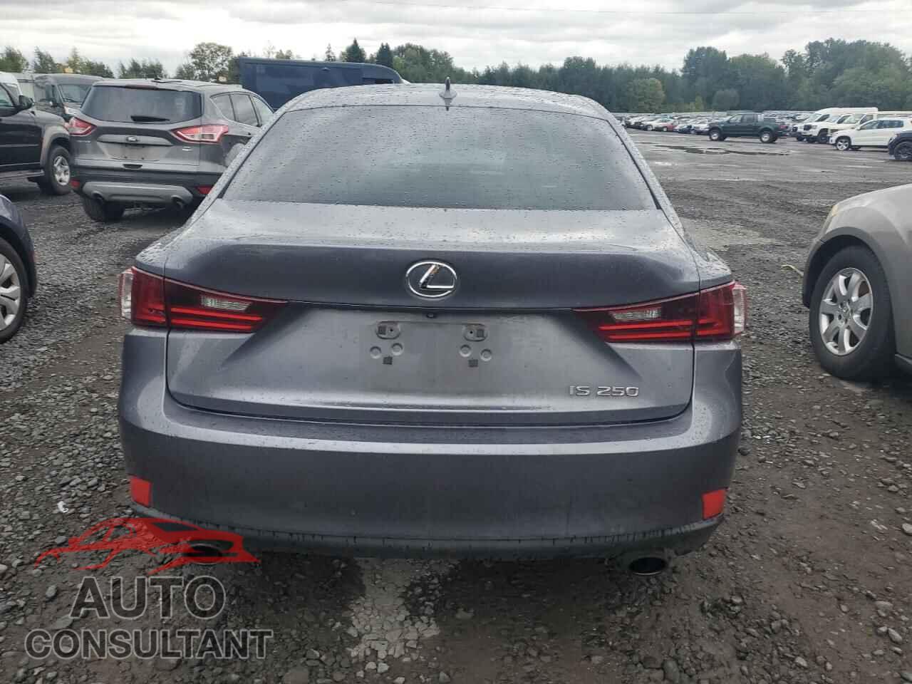 LEXUS IS 2014 - JTHBF1D23E5017649