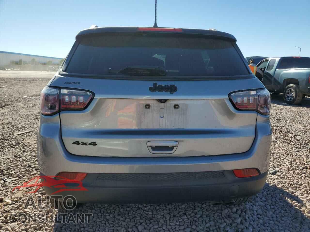 JEEP COMPASS 2018 - 3C4NJDBB9JT480486