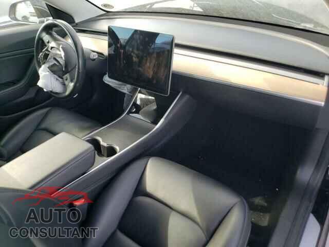 TESLA MODEL 3 2018 - 5YJ3E1EB0JF119720