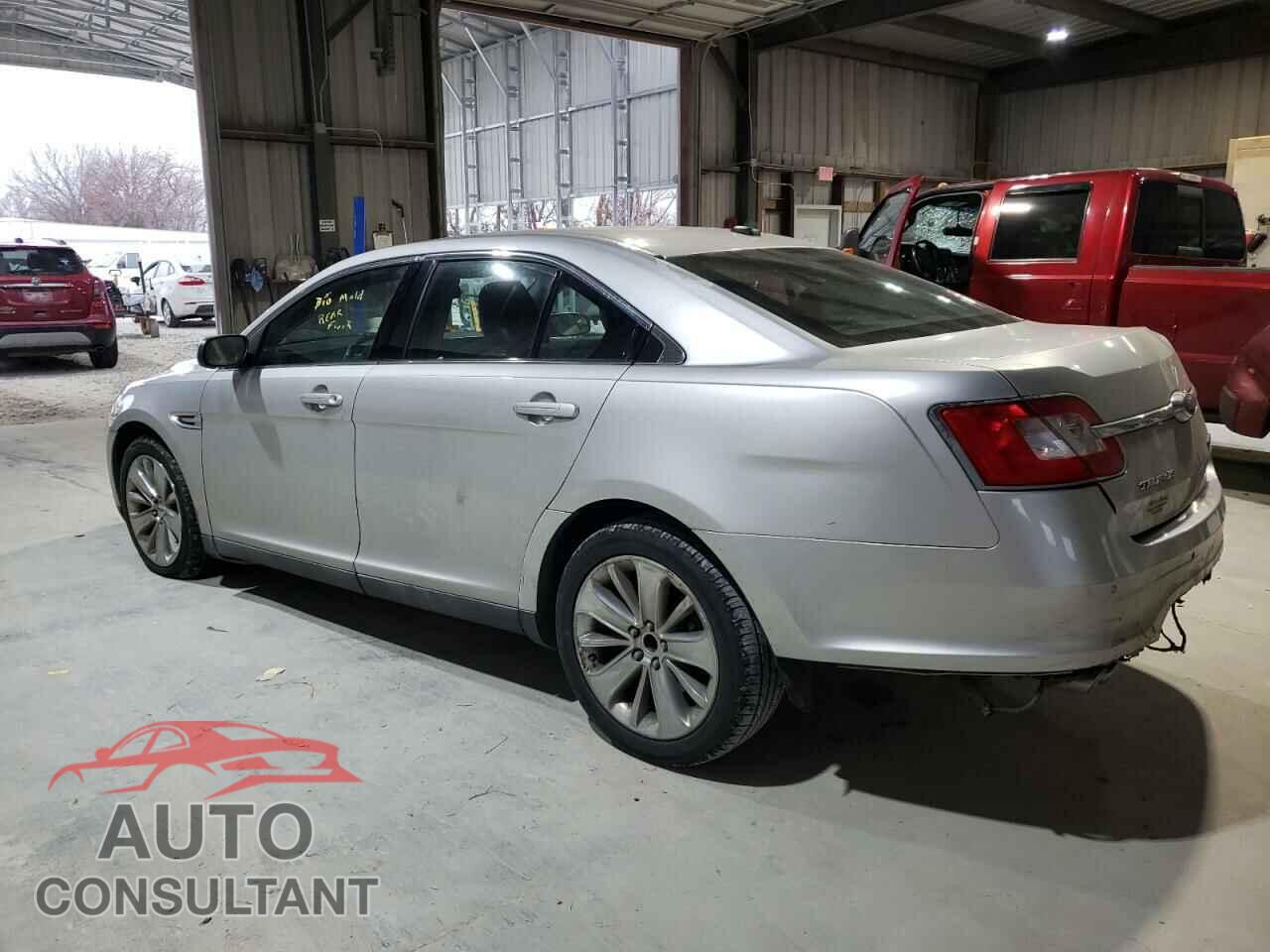 FORD TAURUS 2011 - 1FAHP2FW5BG126800