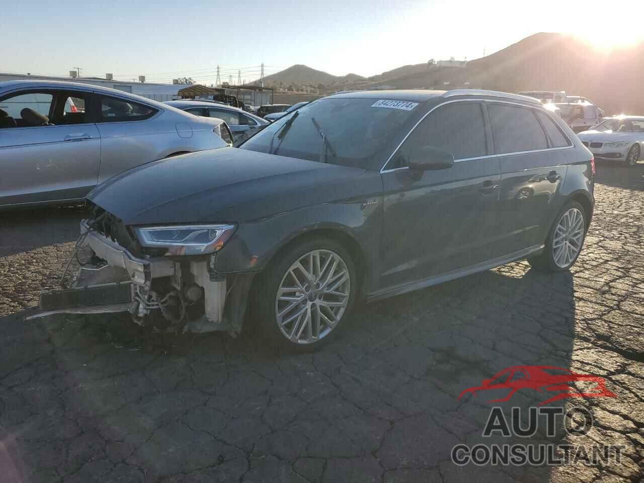 AUDI A3 2018 - WAUSPBFF5JA089214