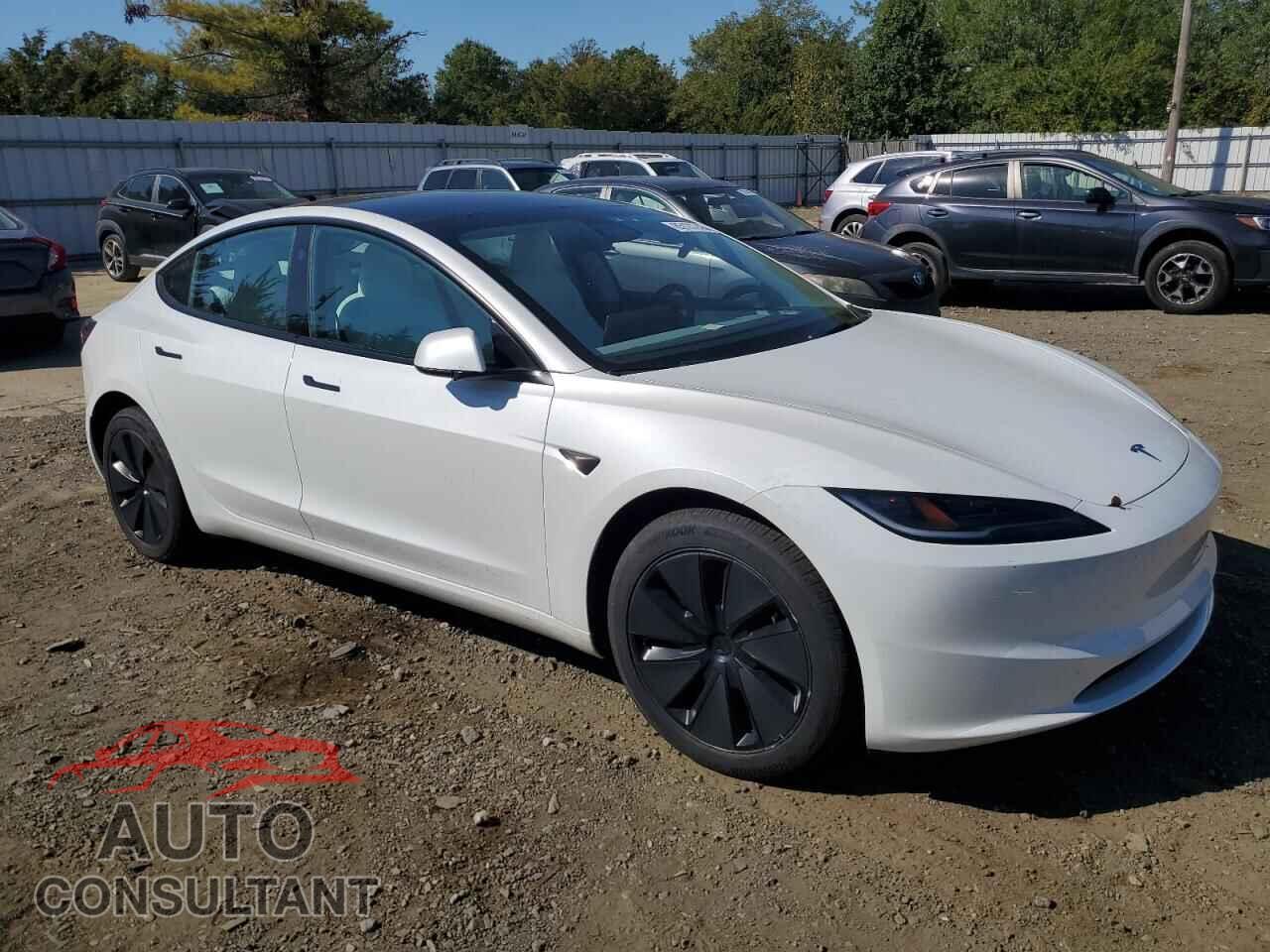 TESLA MODEL 3 2024 - 5YJ3E1EA4RF871374