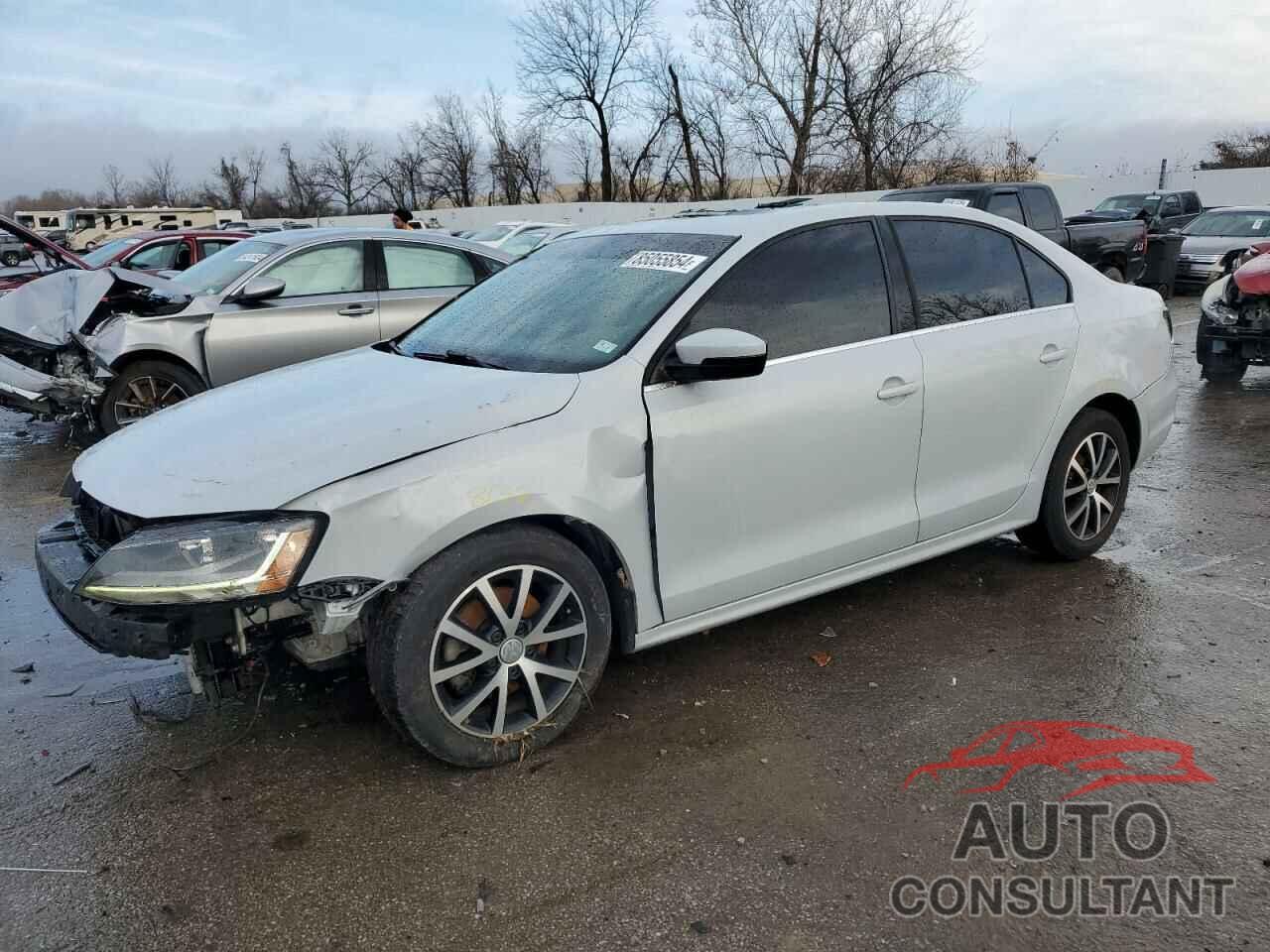 VOLKSWAGEN JETTA 2018 - 3VWDB7AJ9JM260470