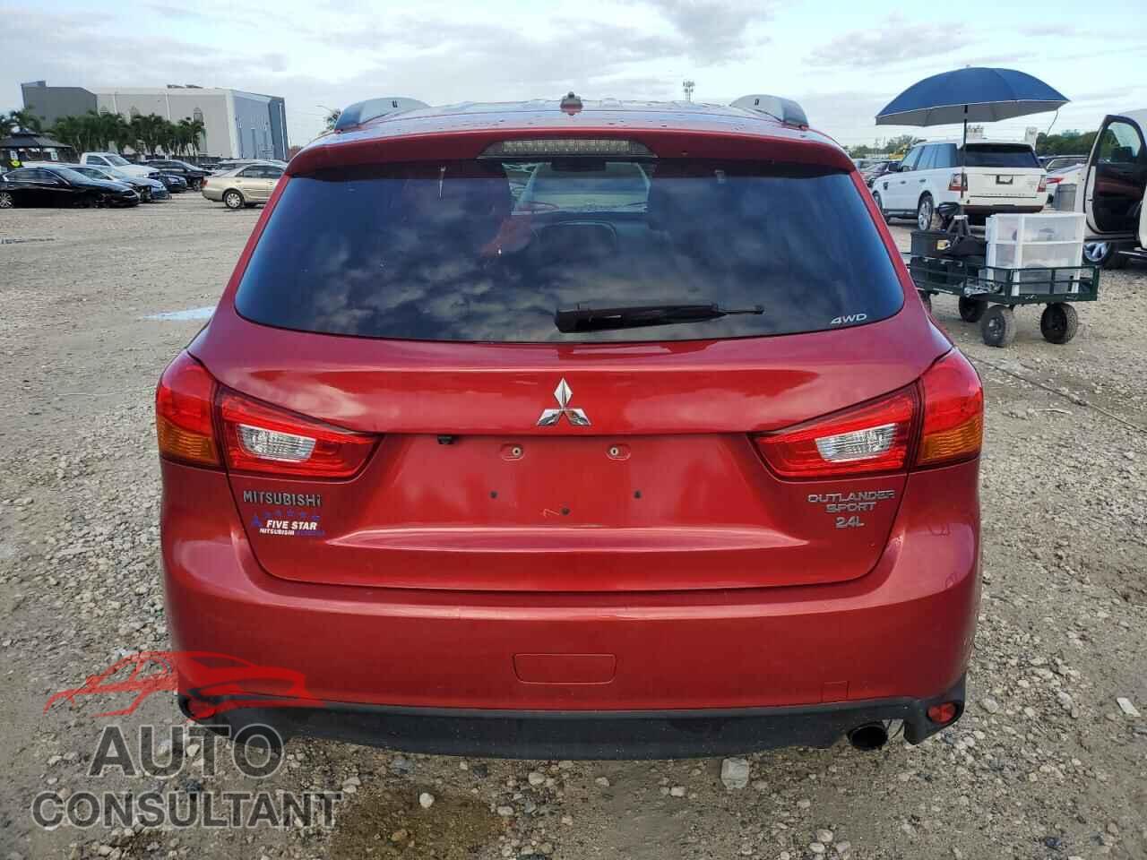 MITSUBISHI OUTLANDER 2015 - 4A4AR4AW5FE031981
