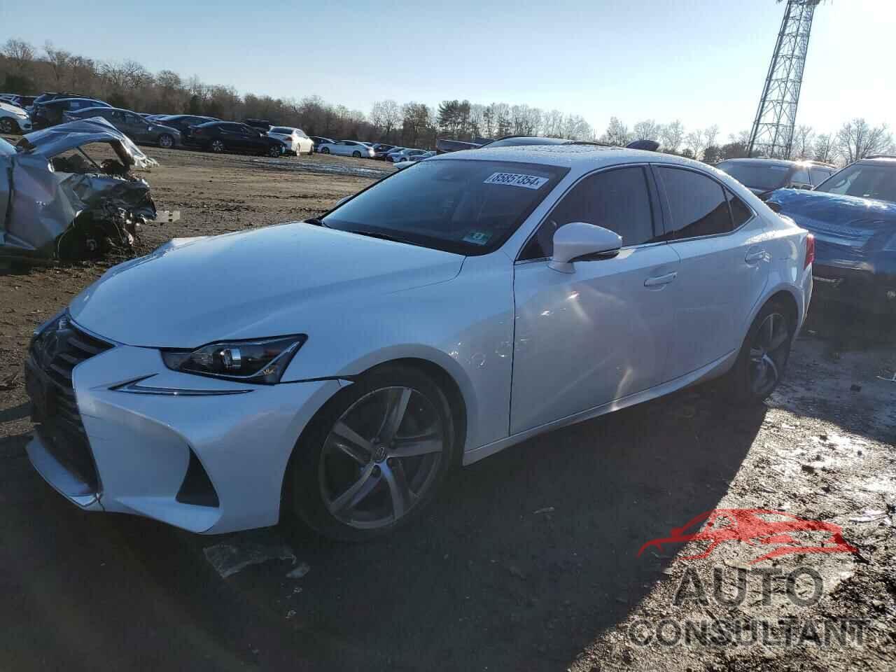 LEXUS IS 2018 - JTHC81D25J5027561