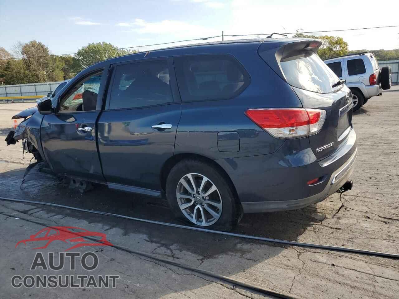 NISSAN PATHFINDER 2013 - 5N1AR2MN1DC670846