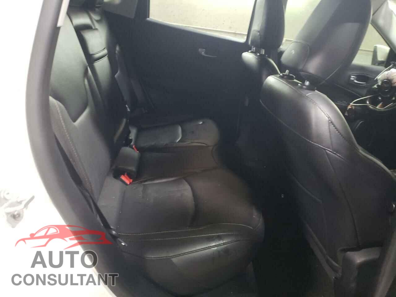 JEEP COMPASS 2019 - 3C4NJDCB7KT801005