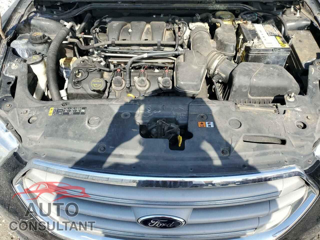 FORD TAURUS 2015 - 1FAHP2E87FG161055