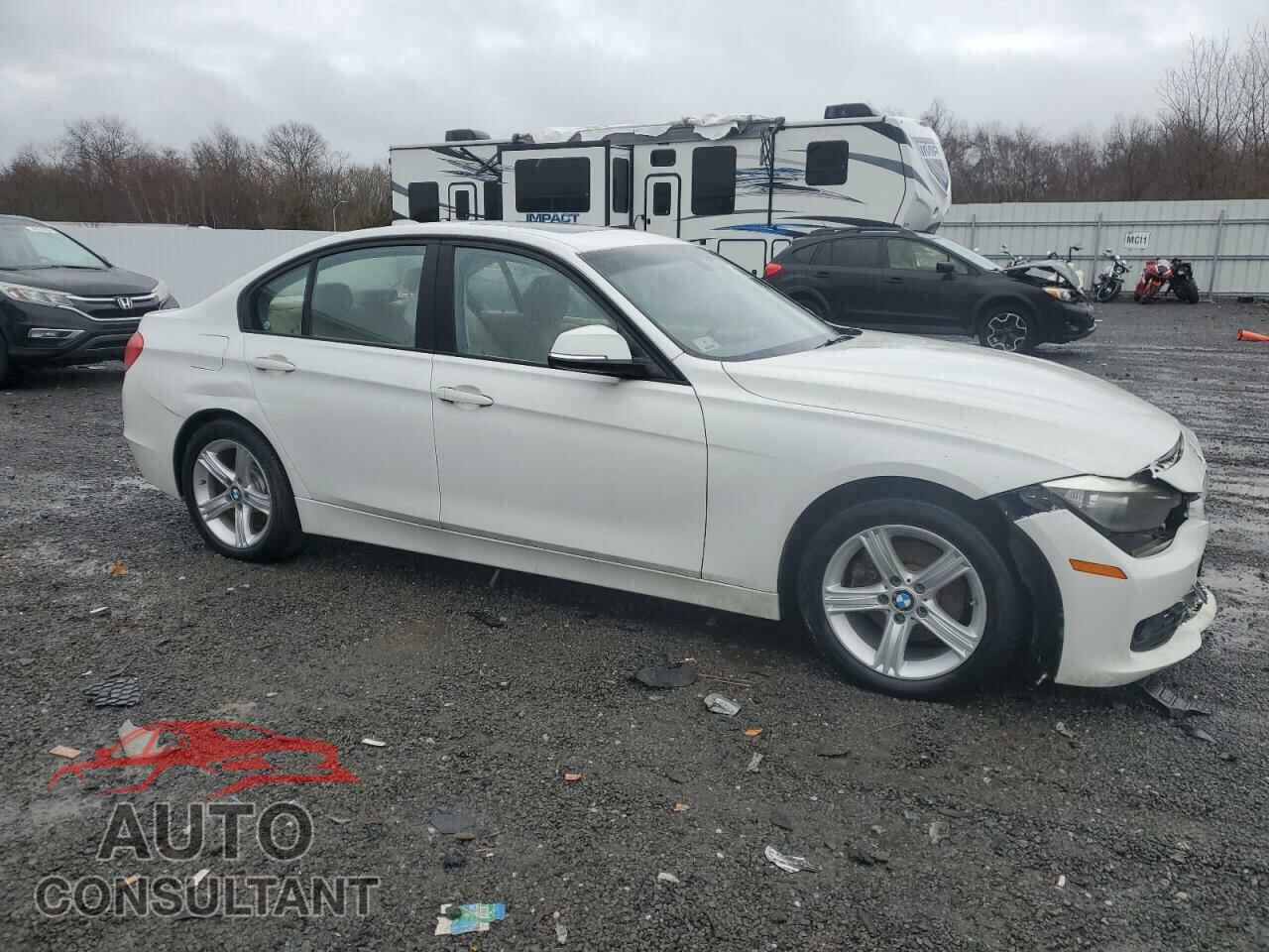 BMW 3 SERIES 2013 - WBA3B5C58DF595000