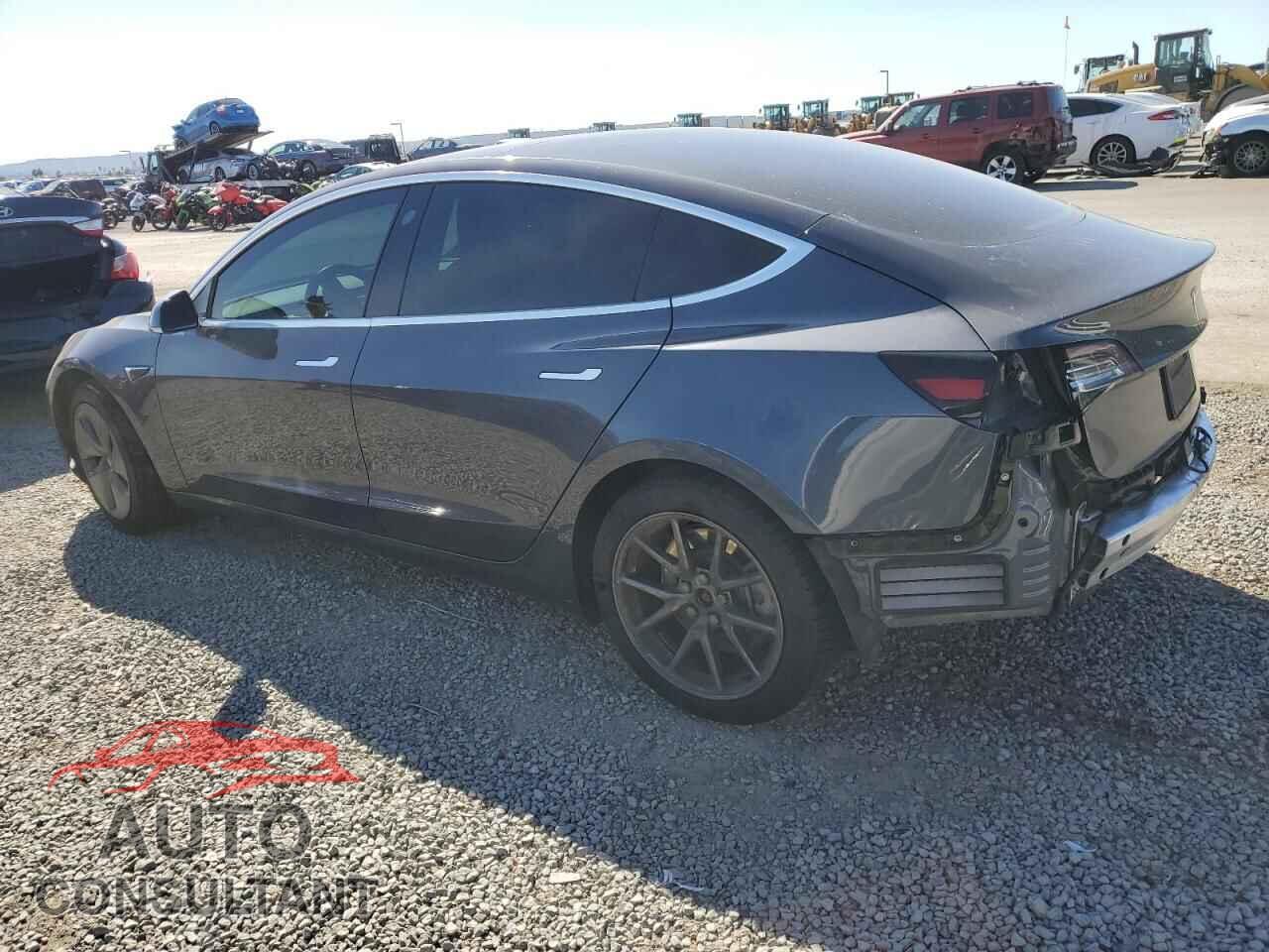 TESLA MODEL 3 2019 - 5YJ3E1EA7KF449427