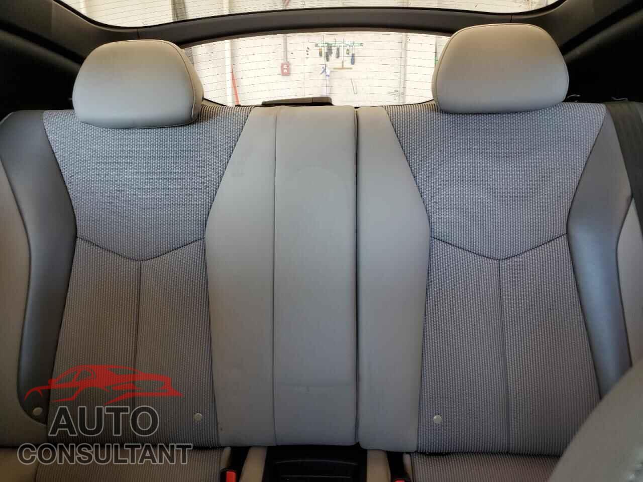 HYUNDAI VELOSTER 2012 - KMHTC6AD4CU077973