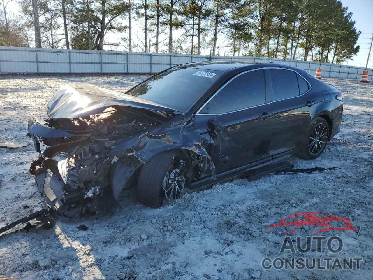 TOYOTA CAMRY 2021 - 4T1G11AK5MU443143
