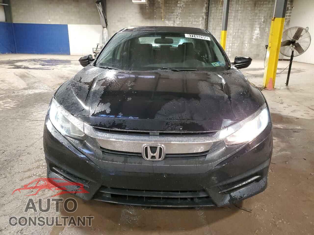 HONDA CIVIC 2017 - 19XFC2F53HE200051