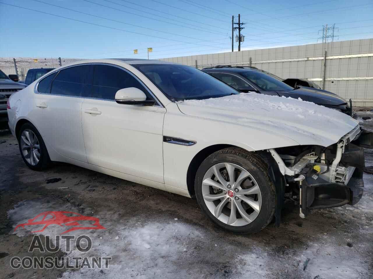 JAGUAR XF 2018 - SAJBD4FX5JCY55397