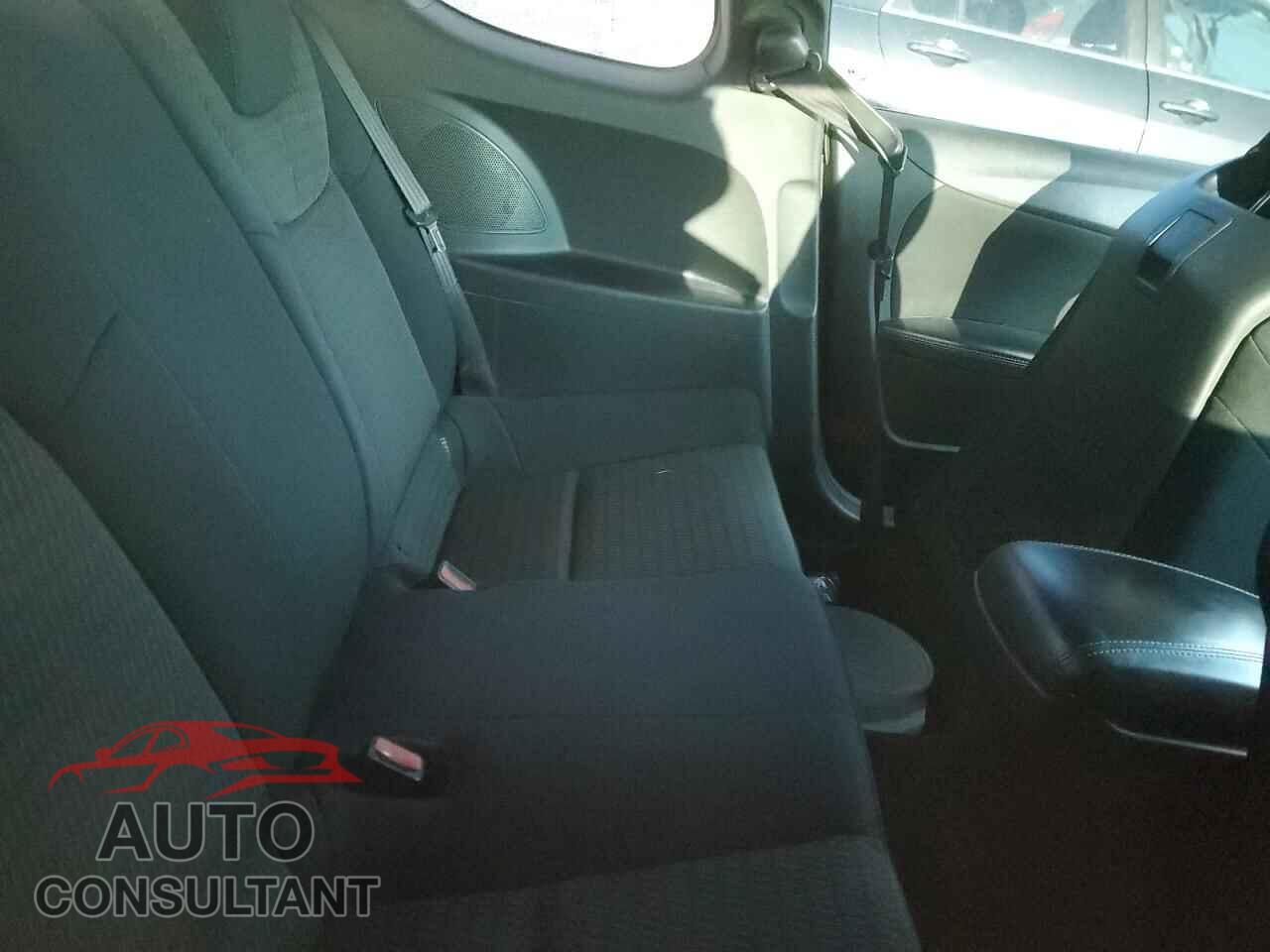 HYUNDAI GENESIS 2013 - KMHHT6KD7DU084812