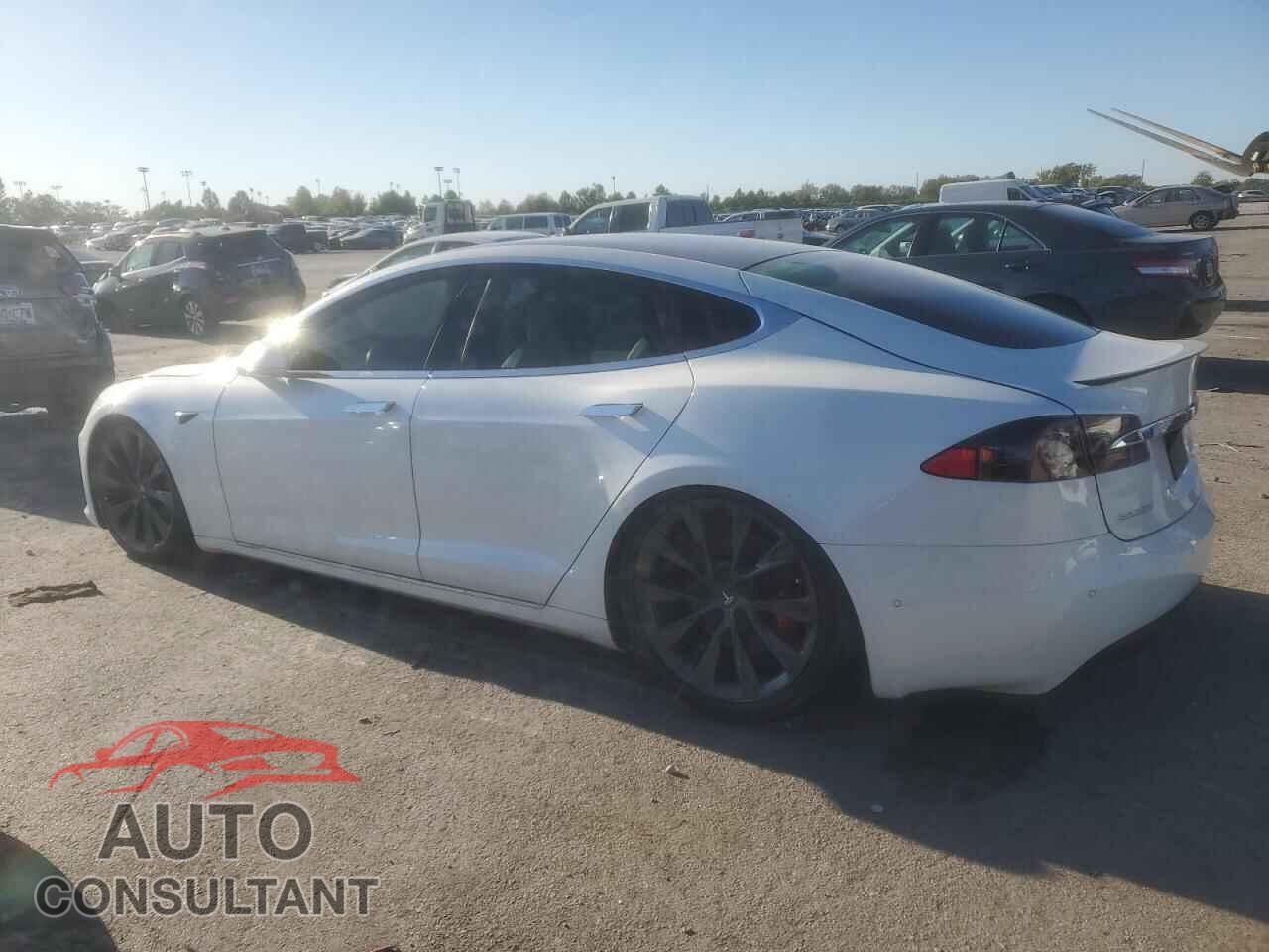 TESLA MODEL S 2019 - 5YJSA1E46KF313887