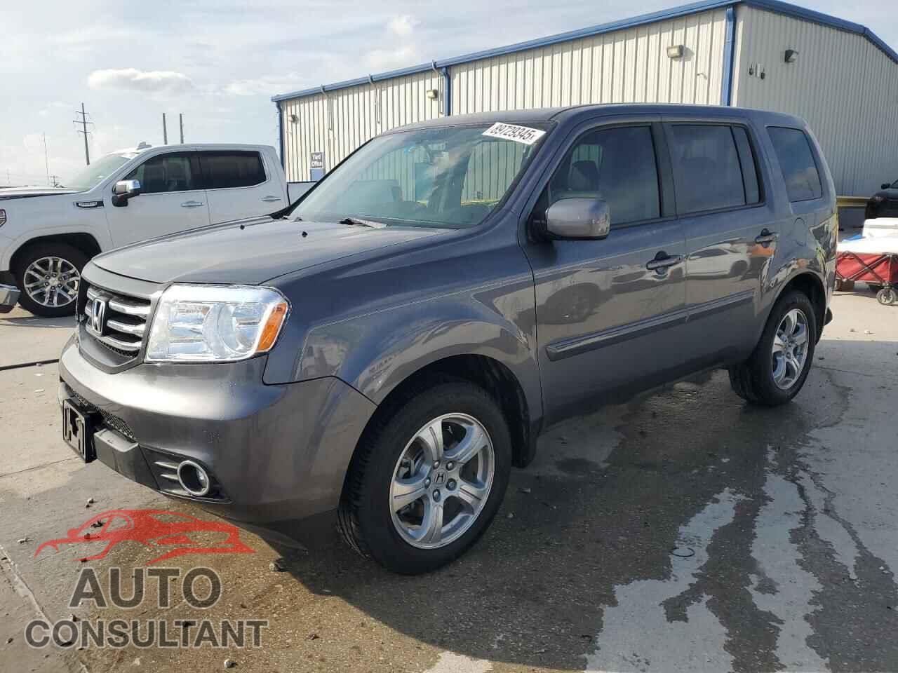 HONDA PILOT 2015 - 5FNYF3H51FB001039