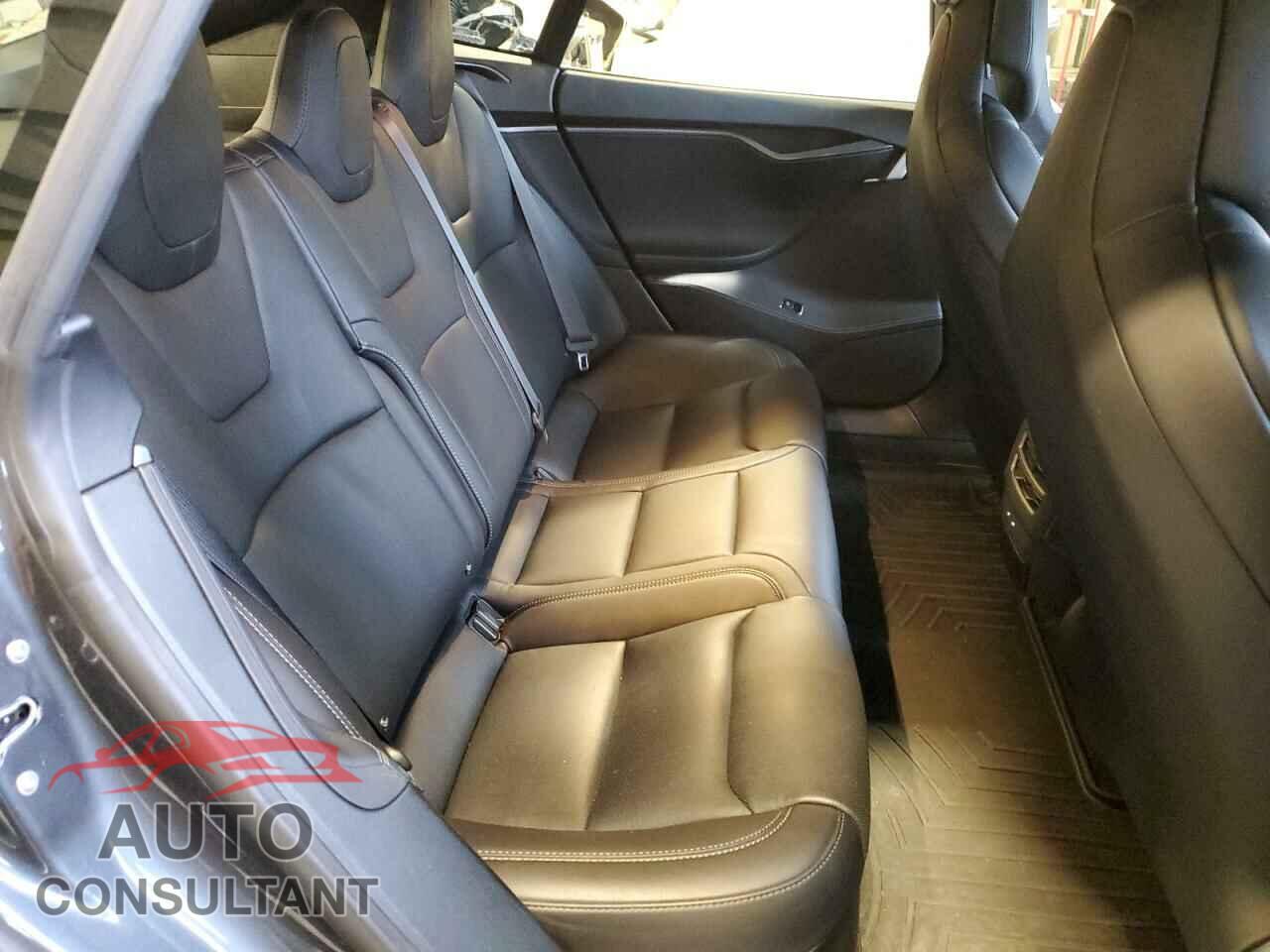 TESLA MODEL S 2018 - 5YJSA1E49JF275456