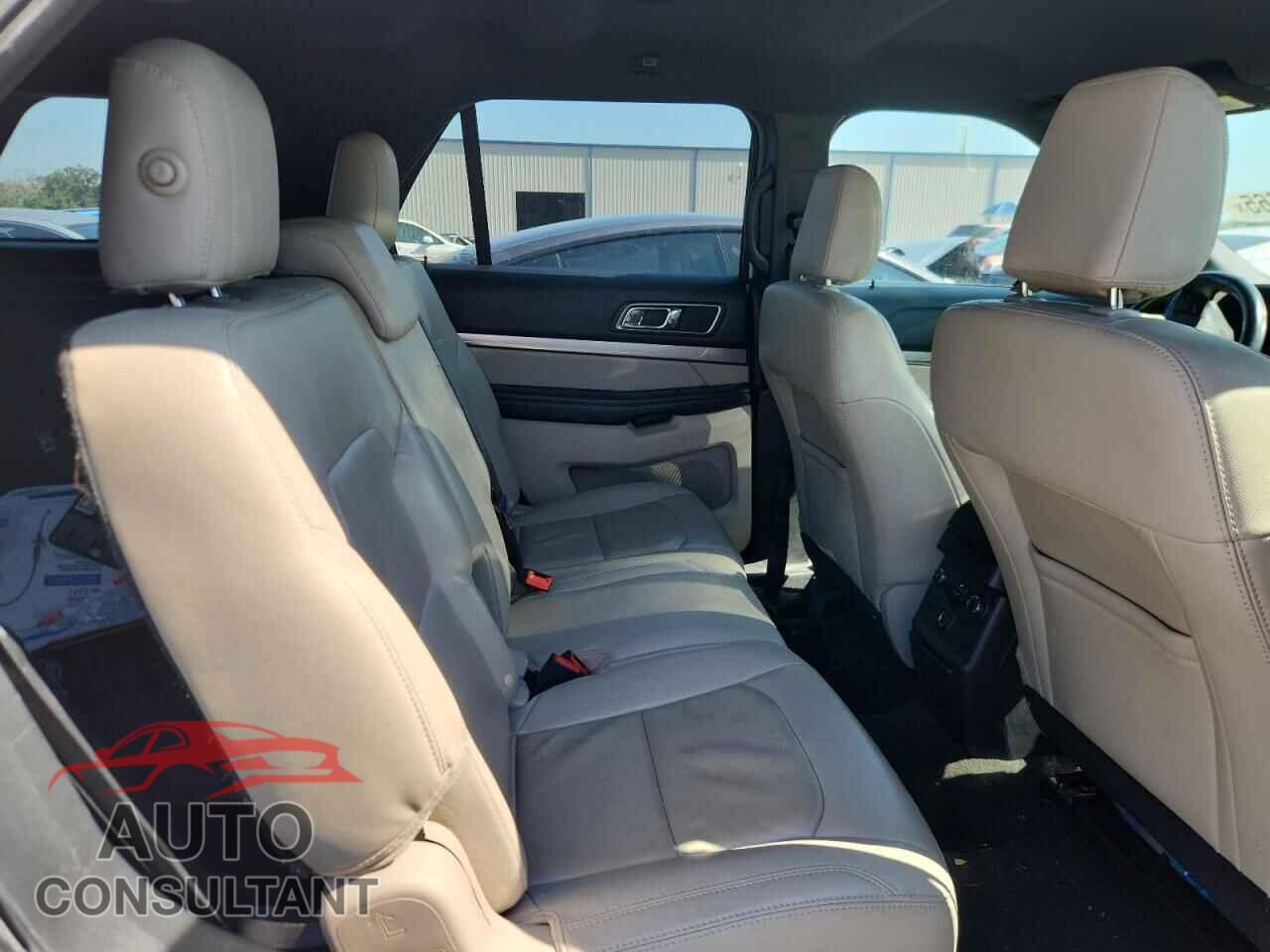 FORD EXPLORER 2018 - 1FM5K8DH2JGB38268