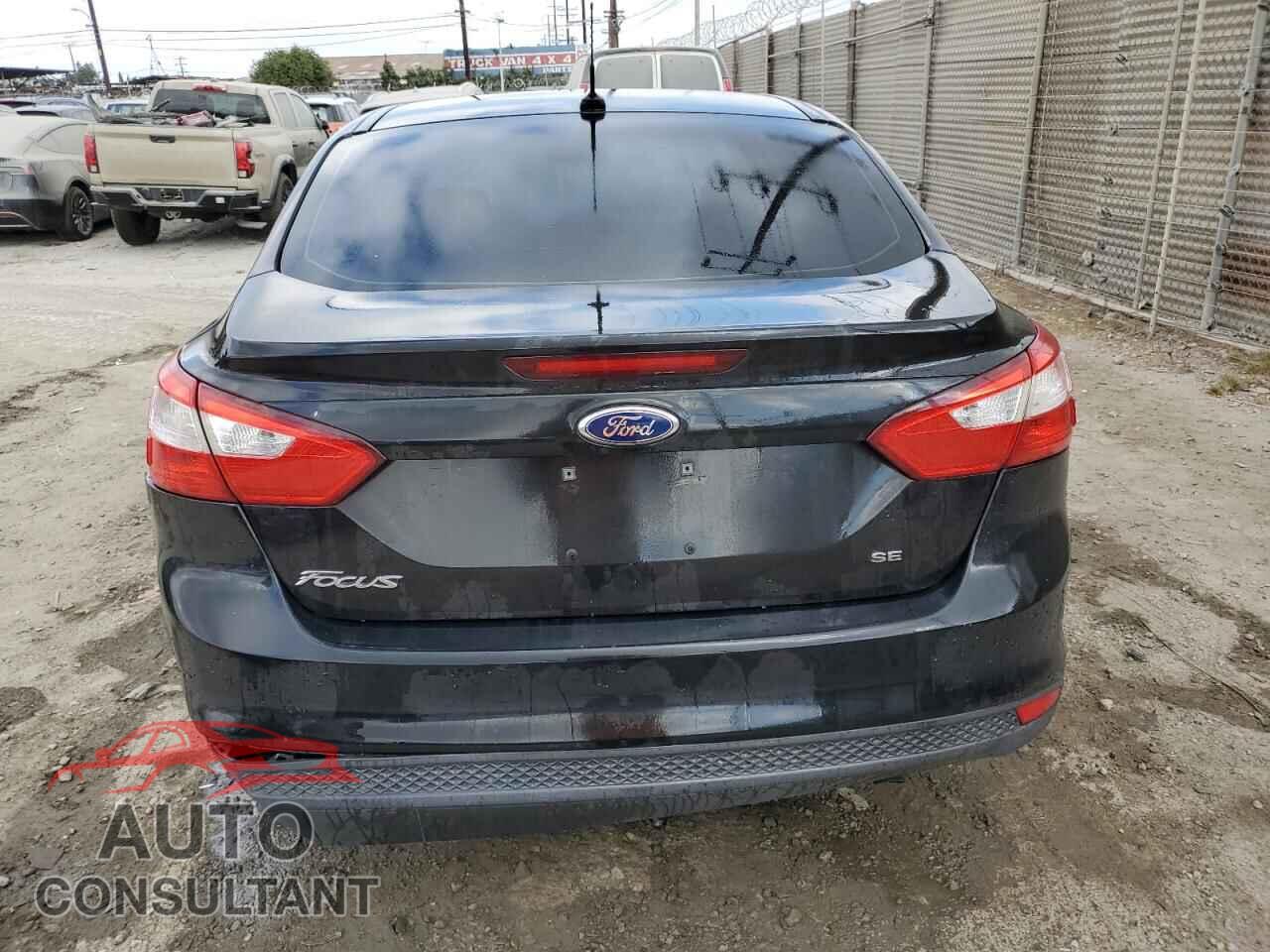 FORD FOCUS 2012 - 1FAHP3F28CL356147