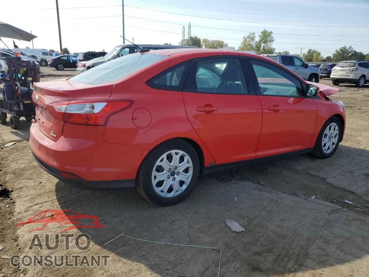 FORD FOCUS 2014 - 1FADP3F24EL178075