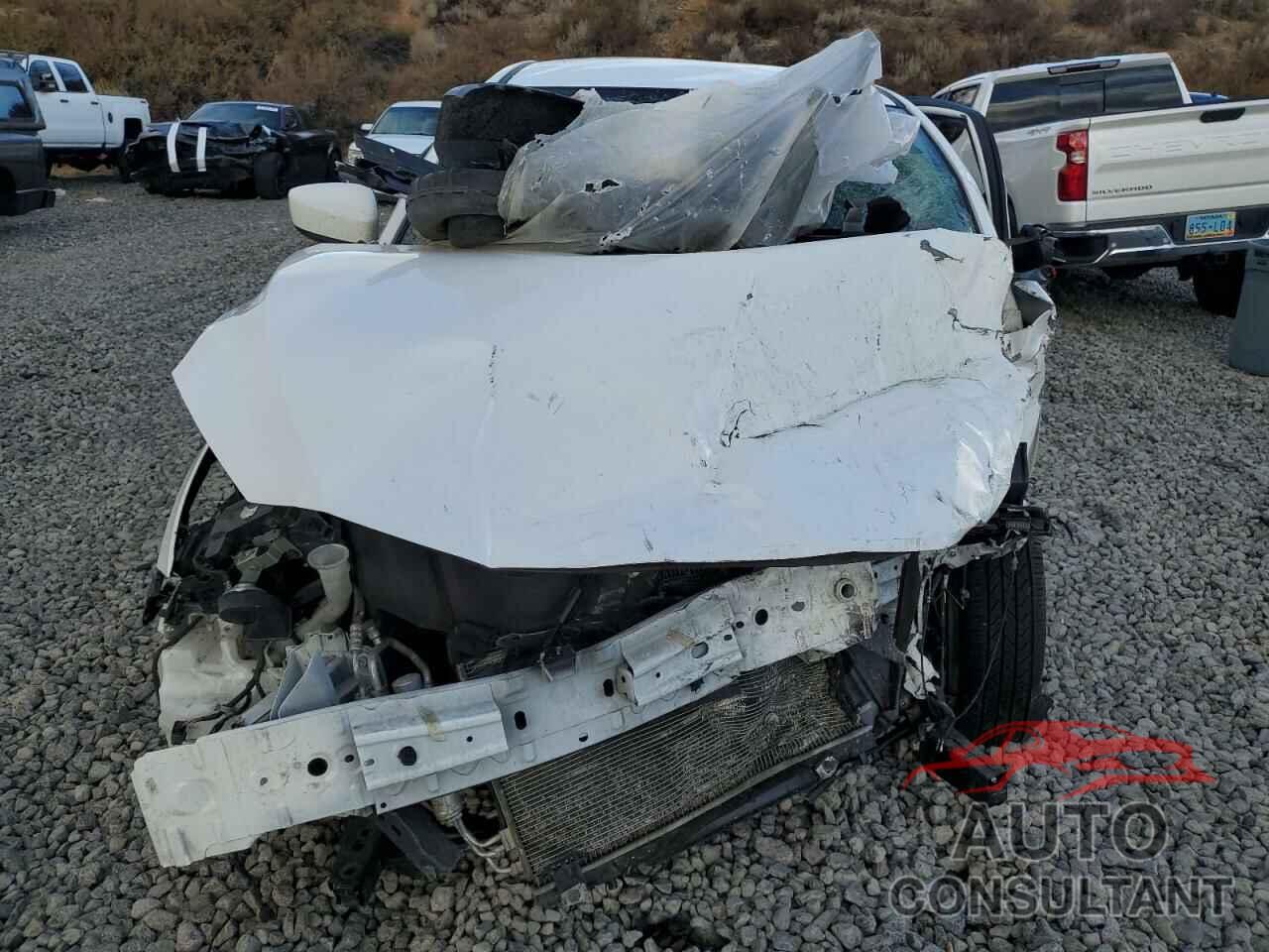 TOYOTA YARIS 2018 - 3MYDLBYV4JY326977