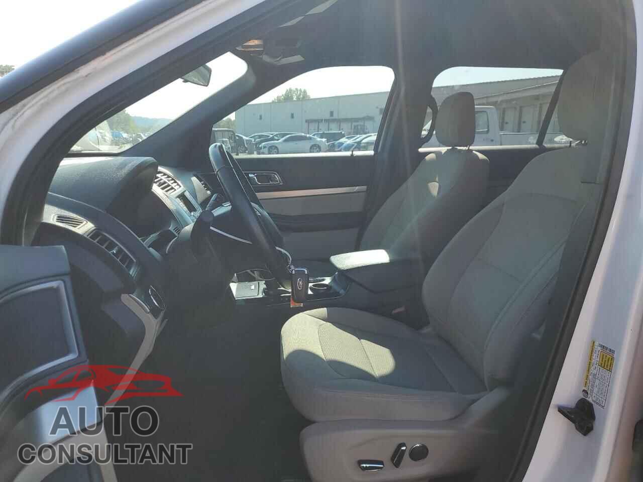 FORD EXPLORER 2018 - 1FM5K7D83JGA87258