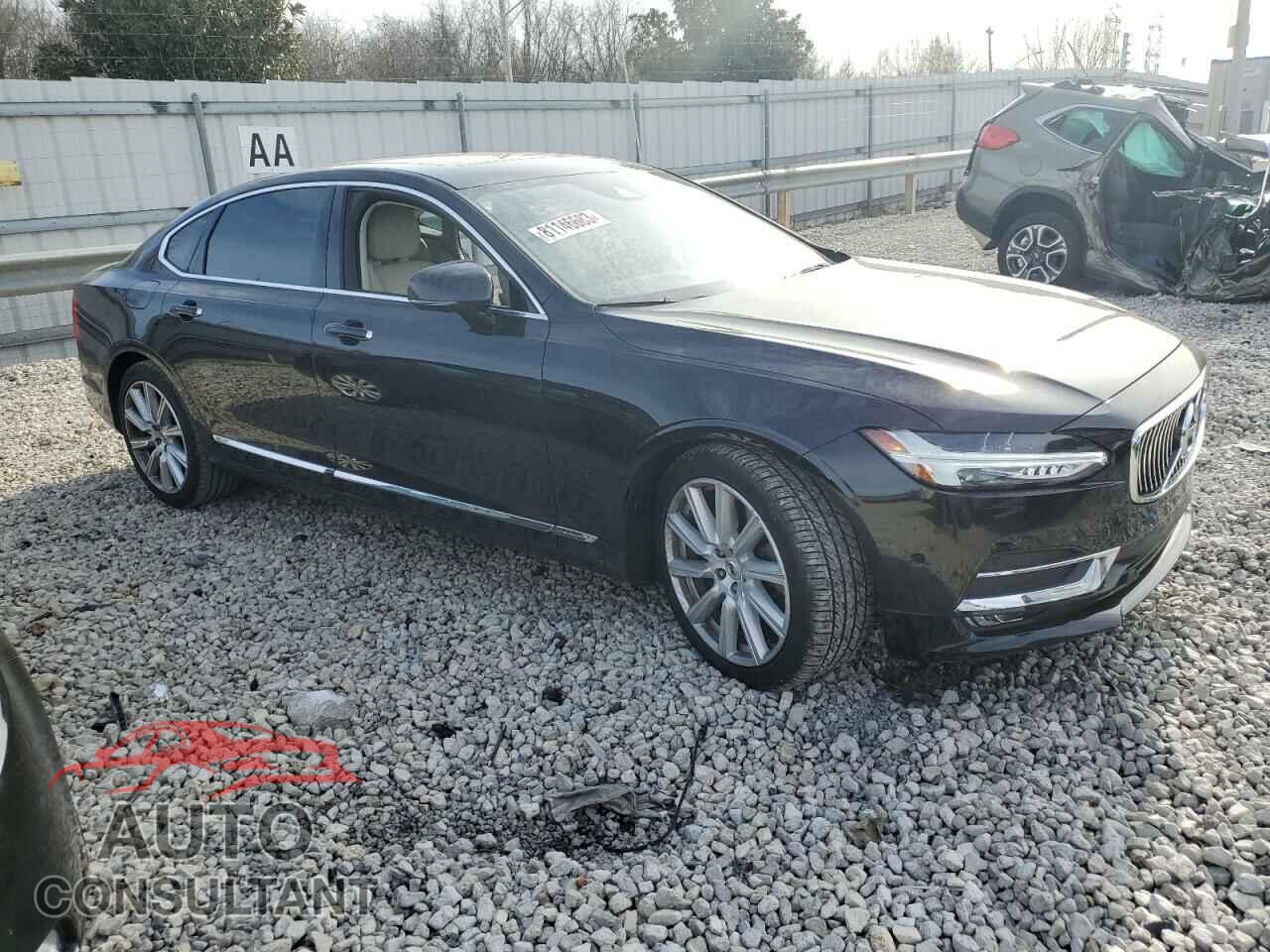 VOLVO S90 2018 - LVY992ML2JP018840