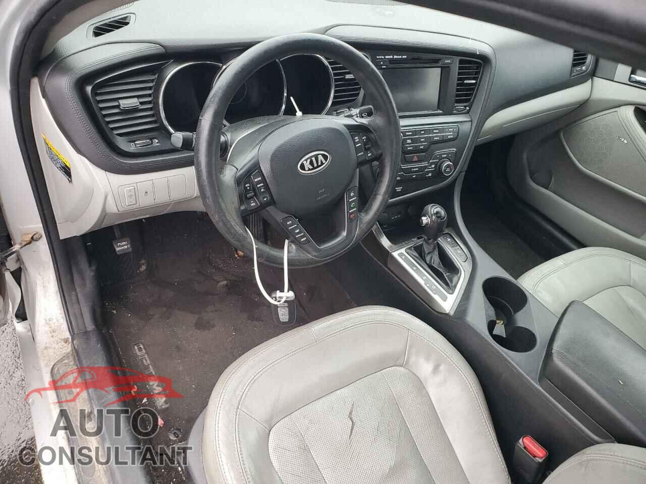 KIA OPTIMA 2011 - KNAGN4A75B5065836