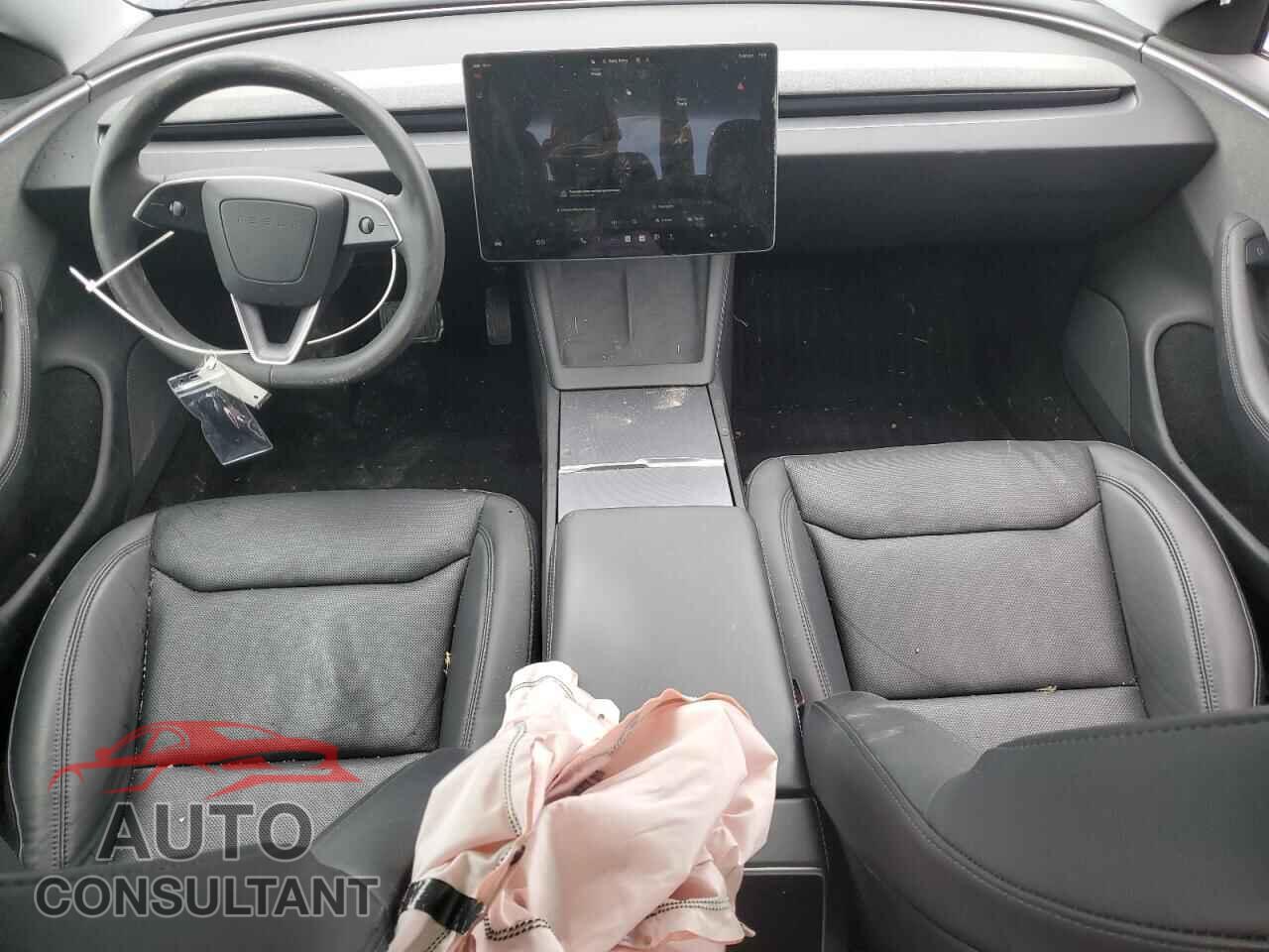 TESLA MODEL 3 2024 - 5YJ3E1EA4RF769573
